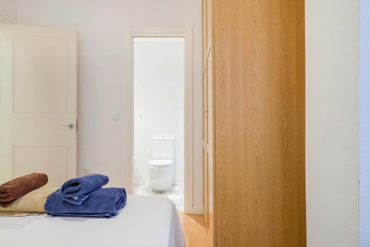 Urbanchicmalaga 3 Bedroom Spacious Quiet Historic Malaga Apt Exterior foto